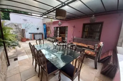 Cobertura duplex com 4 quartos em um dos melhores condomínios da lagoa