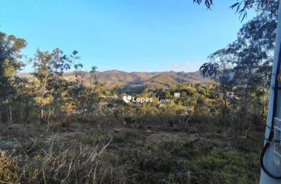 Terreno com 762,48 metros quadrados em Paty do Alferes, com luz e água, autorização da prefeitura para construção e poda.