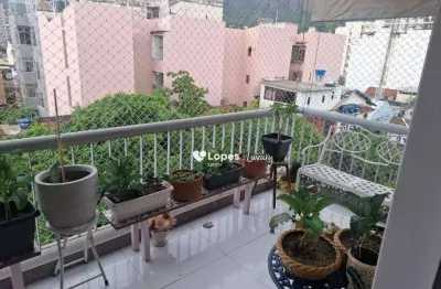 Apartamento à Venda – 2 Quartos com Dependência, Varanda e Vaga | Localização Privilegiada