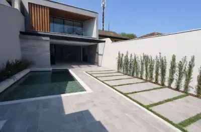 Casa com 4 dormitórios à venda, 462 m² por R$ 4.880.000,00 - Barra da Tijuca - Rio de Janeiro/RJ