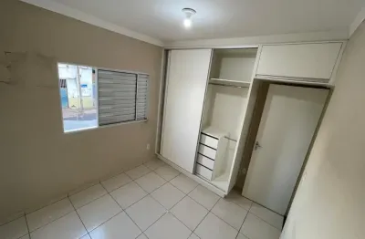 Apartamento condominio pequeno 2/4 suite, armarios, 2 vagas jardim das palmeiras