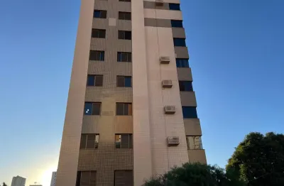 Apartamento grande com 121 metros, desocupado, elevador santa maria uberlandia mg