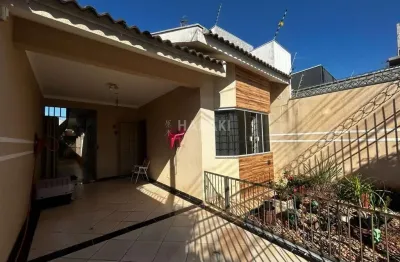Casa para venda no bairro jardim itália ii, localizado na cidade de maringá/pr.
