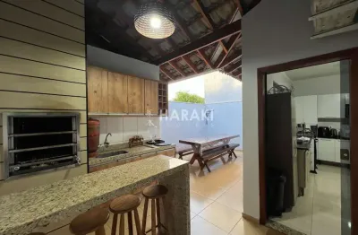 Casa com 3 quartos à venda na Rua Eufrásia Carmona Bustos, 292, Jardim Monte Rei, Maringá