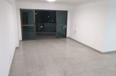 Apartamento com 4 quartos para alugar no Monteiro, Recife 