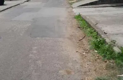 Terreno à venda na Rua Francisco Dzikowicz, 95, Pinheirinho, Curitiba