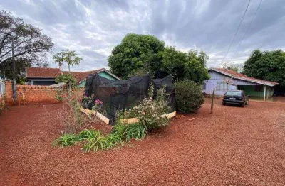 Casa com 2 quartos à venda no Centro, Tupãssi 
