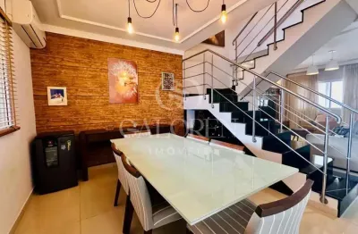 Sobrado com ampla área de lazer e sobra de terreno no recanto tropical