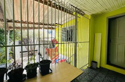 Casa no parque são paulo  3 quartos, 2 vagas e espaço amplo em cascavel