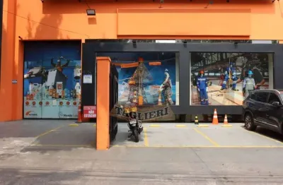 Prédio comercial em avenida com 2763m2 - elevador e elevador carga