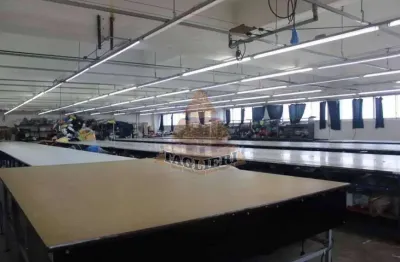 Prédio 12 vagas externas; além de 60 vagas no subsolo; • 8730m2