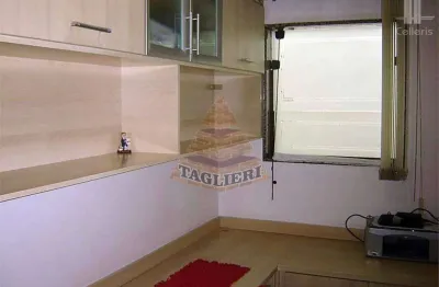 Sobrado 3 dormitórios- (piso de madeira) sendo 1 suite 2 vagas