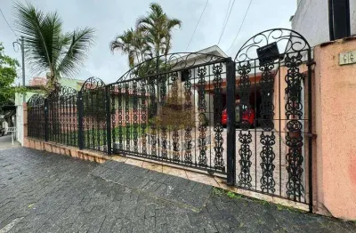 Sobrado grande, bem arejado e com quintal espaçoso! oportunidade