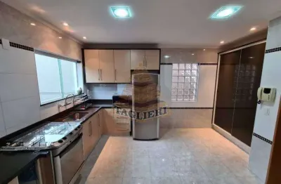 Sobrado 3 suítes, 6 vagas, quintal gde com quiosque e churrasqueira Tatuapé