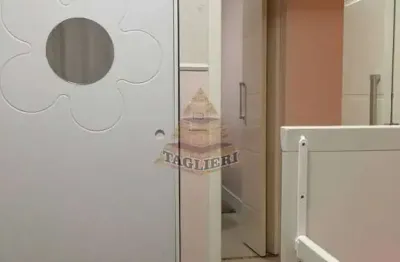 Apto v.aricanduva 2 dormitórios, com armários, 1vaga coberta em condomínio.