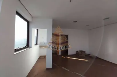 Sala em edifício com duas vagas de garagem - em excelente localização