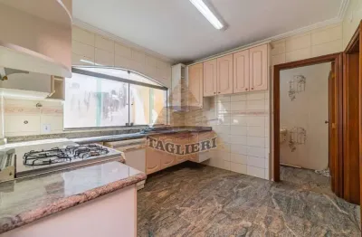 Sobrado 03 suítes, entrada lateral, garagem subteranea analia fco