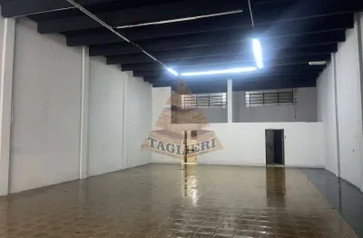 Aluga-se prédio com 700m2 -tatuapé. portões automatizados. vão livre