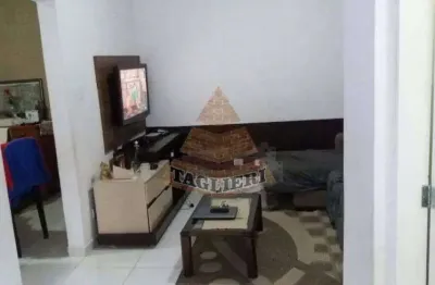 Pari dois sobrados c/ cada: 2 quartos, sala estar e jantar, cozinha, 2 b.