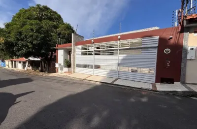 Casa com 3 quartos à venda na Rua Quinto Cúrcio, s/n, Adrianópolis, Manaus