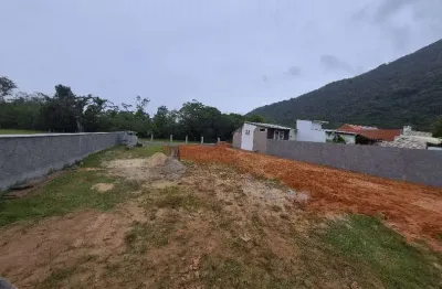 Terreno à venda no São João do Rio Vermelho, Florianópolis 
