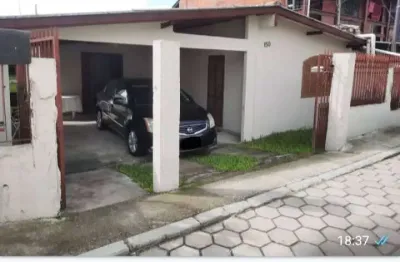 Casa para Venda em Florianópolis, Rio Vermelho, 3 dormitórios, 2 suítes