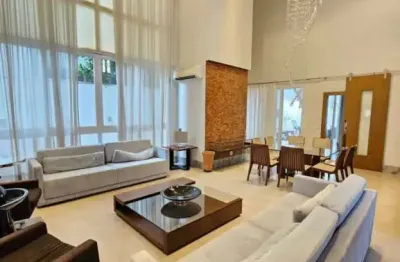 Casa em condomínio fechado com 3 quartos para alugar na Avenida Érico Gonçalves Preza Filho, 1295, Jardim Itália, Cuiabá