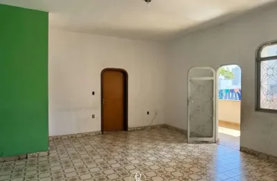 Prédio à venda na Avenida Historiador Rubens de Mendonça, Baú, Cuiabá