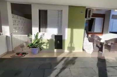 Casa em condomínio fechado com 2 quartos para alugar na Avenida das Palmeiras, 20, Jardim Imperial, Cuiabá