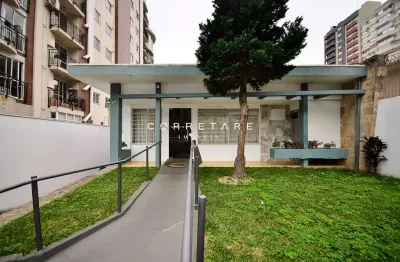 Casa comercial à venda na rua professora ephigênia do rego barros, bigorrilho, curitiba, 373 m2 por r$ 2.250.000