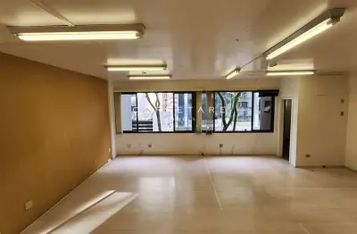 Sala comercial à venda no centro, curitiba , 49 m2 por r$ 249.900