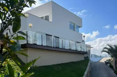 Casa com 3 quartos à venda na Rua Araquari, Centro, Pomerode