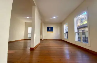 Casa comercial  com 4 quartos à venda no centro de petrópolis- rj