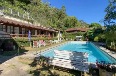 Casas com 6 quartos à venda no quitandinha em petrópolis- rj
