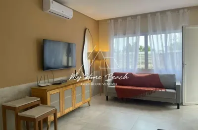 Sobrado em condomínio disponível à venda localizado à 700 metros do mar !