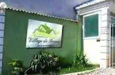 Terreno plano medindo 10 x 15  em condomínio fechado