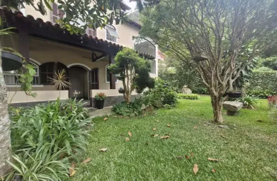 Casa com 4 quartos à venda no Retiro, Petrópolis 