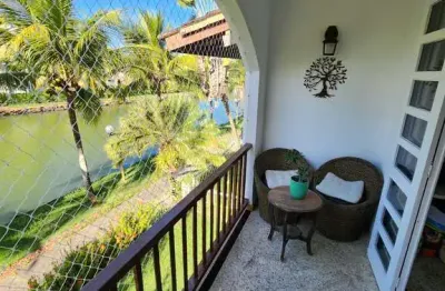 Apartamento duplex 
em maravilhoso condomínio na estrada do coco - lauro de freitas 
2/4 sendo um com varanda
sala ampla com varanda e vista para lagoa do condomínio com bastante verde
piso todo no gr