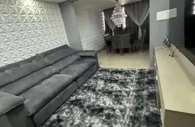 Localizada em uma das regiões mais charmosas de são paulo, esta casa no bairro de lauzane paulista é o lugar perfeito para você e sua família viverem com conforto e comodidade. com dois dormitórios es