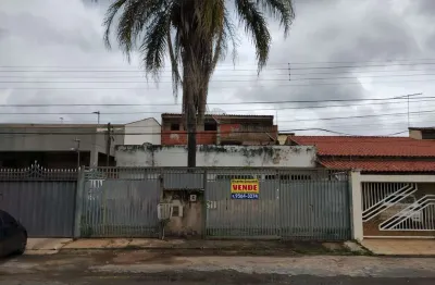 Oportunidade na qe 24 do guará ii, casa para reformar