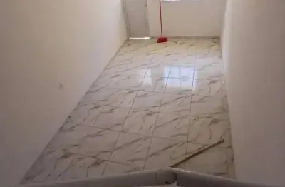 Se você está em busca de um imóvel aconchegante e com ótima localização, esta casa no jardim ana estela, em carapicuíba, é a opção perfeita para você! com dois dormitórios, esta charmosa residência of