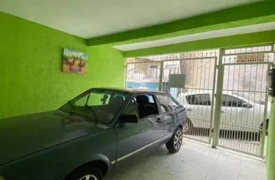 Localizada no bairro grajaú, em são paulo, esta encantadora casa de 2 dormitórios oferece conforto e praticidade para toda a família. com uma suíte aconchegante, dois banheiros e uma vaga de estaciona
