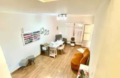 Localizado em um bairro tranquilo de são paulo, o sobrado no parque munhoz é a opção ideal para quem busca conforto e praticidade. com entrada a partir de 20.000, podendo utilizar fgts ou cartão de cr