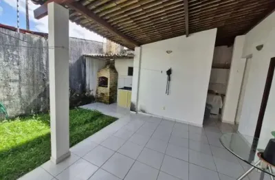 Sobrado a venda - localizado na rua casa dou mouros, em  socorro

ótima oportunidade para sair do aluguel 

 3 dormitórios 
 1 banheiros
 1 vaga de garagem
 lavanderia