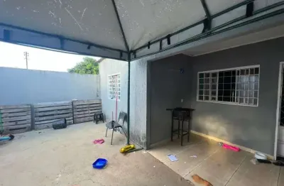 Casa à venda – cidade ademar – são paulo

 cep: 04404-060

 oportunidade especial!

 200 m²
️ 3 quartos
 1 banheiro
 1 vaga de garagem

 casa ampla com ótimo aproveitamento dos espaços
 localização pr