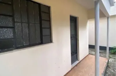 Casa a venda no jaraguá, próx a estação vila clarice 290mil á vista, ou parcelado com uma entrada a partir de 30mil mais as parcelas (a combinar).
documentação completa
aceita fgts
aprova com restriçã
