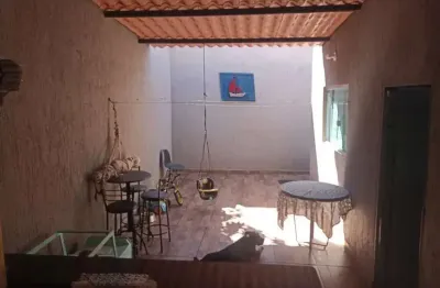 Casa à venda –  vila mangalot - pirituba - sp

características do imóvel:

️ 2 quartos (sendo 1 suíte)

️ sala espaçosa

️ cozinha

 banheiro social

 3 vagas de garagem

 área de serviço

 lote de 17