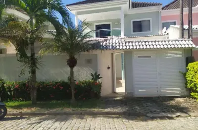 Casa em condomínio duplex 4 quartos com suíte master e closet em vargem pequena