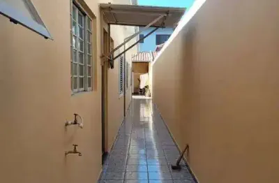 Apartamento à venda – nova era - caieiras


 pontos de ônibus 
 supermercado 
 farmácia 
 padaria 
 pizzaria


 características do imóvel:

2 dormitórios

sala espaçosa

garagem

ótima distribuição de