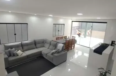 Casa em condomínio 3 quartos de primeira locação- campo grande